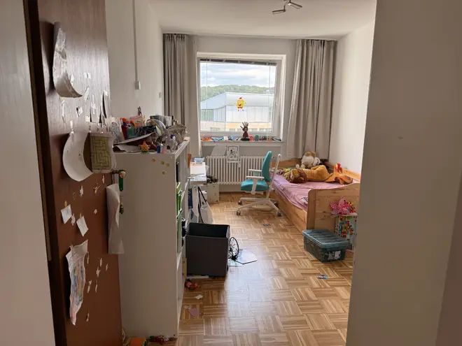 4 Zimmer Wohnung mit 104 m² in Düsseldorf – Bild 4