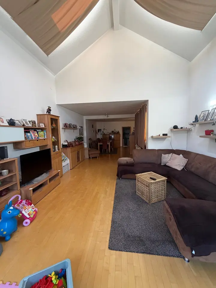 5 Zimmer Wohnung mit 212 m² in Düren – Bild 2
