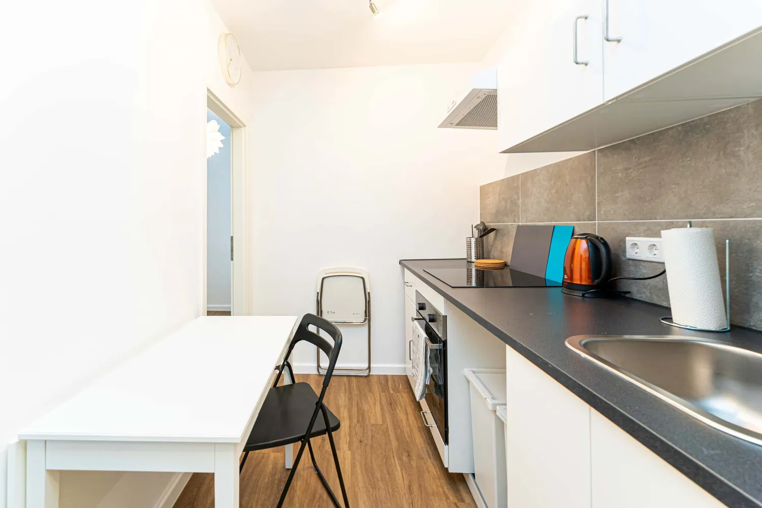 Shared room with 14 m² in Berlin – Photo 9