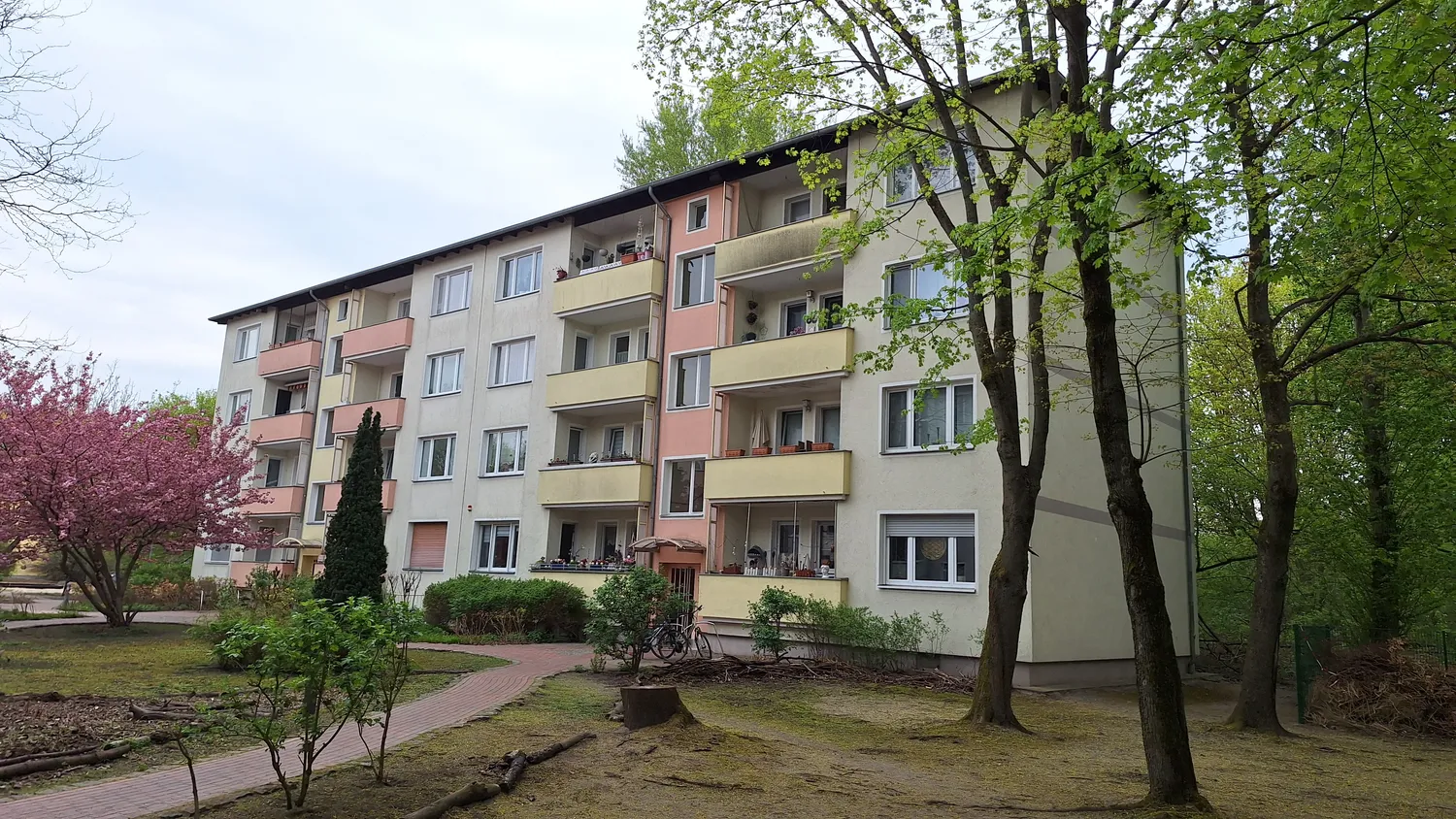 4 Zimmer Wohnung mit 79 m² in Berlin – Bild 1