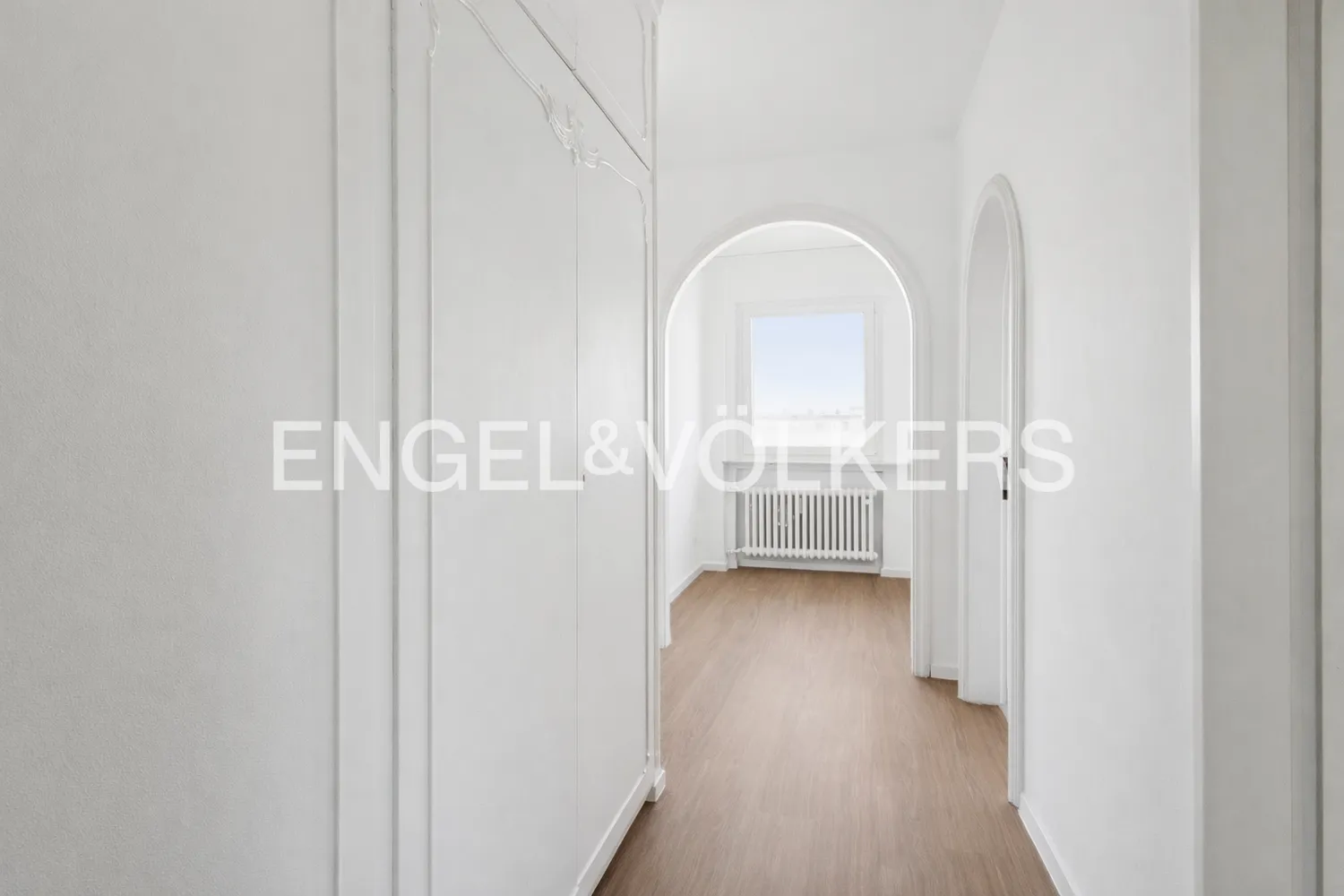 5 room apartment with 180 m² in Neu-Isenburg – Photo 2