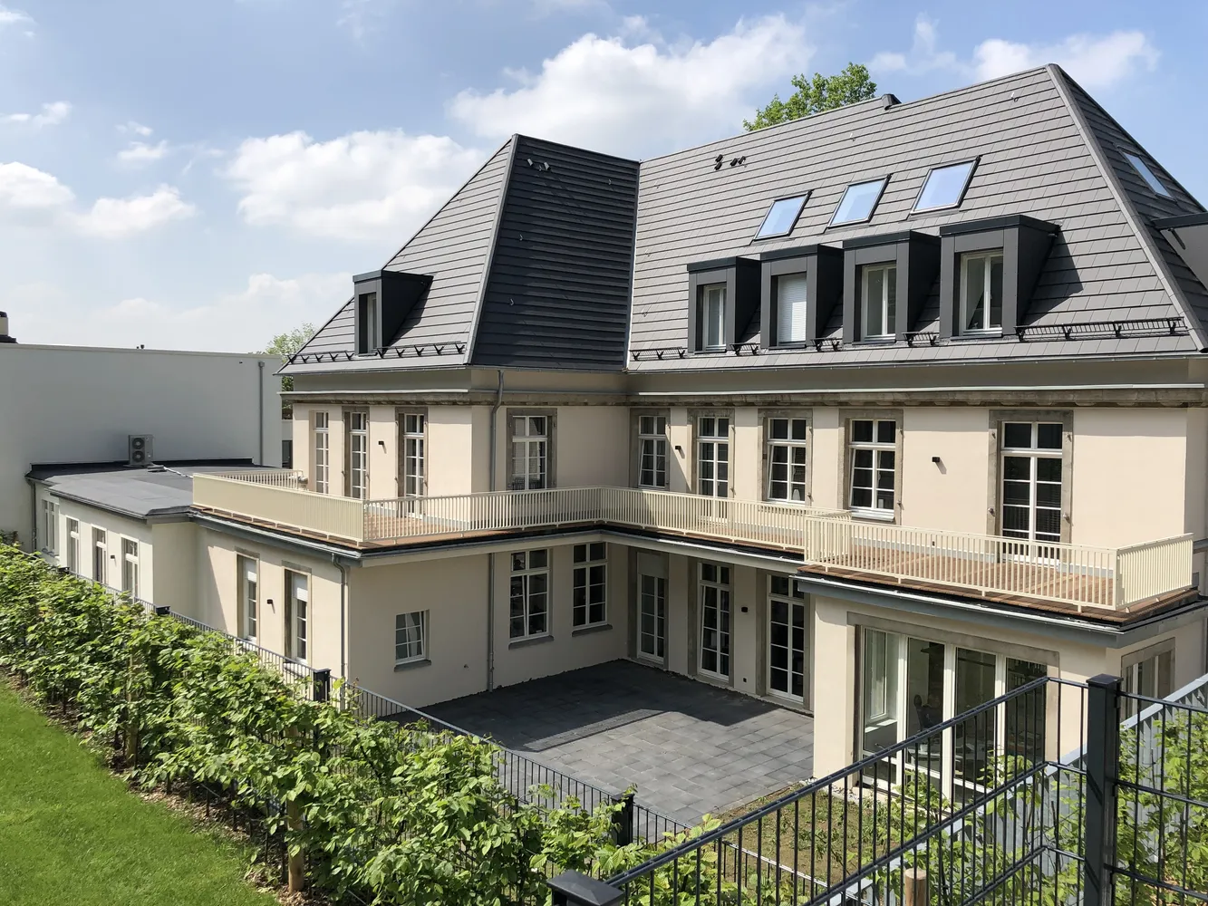 2 Zimmer Wohnung mit 111 m² in Duisburg – Bild 4