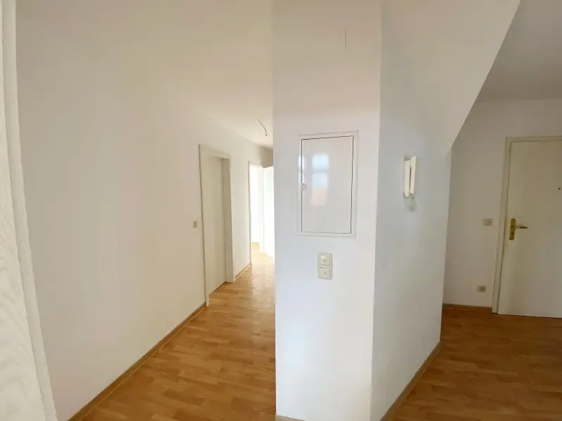 3 Zimmer Wohnung mit 81 m² in Plauen – Bild 5