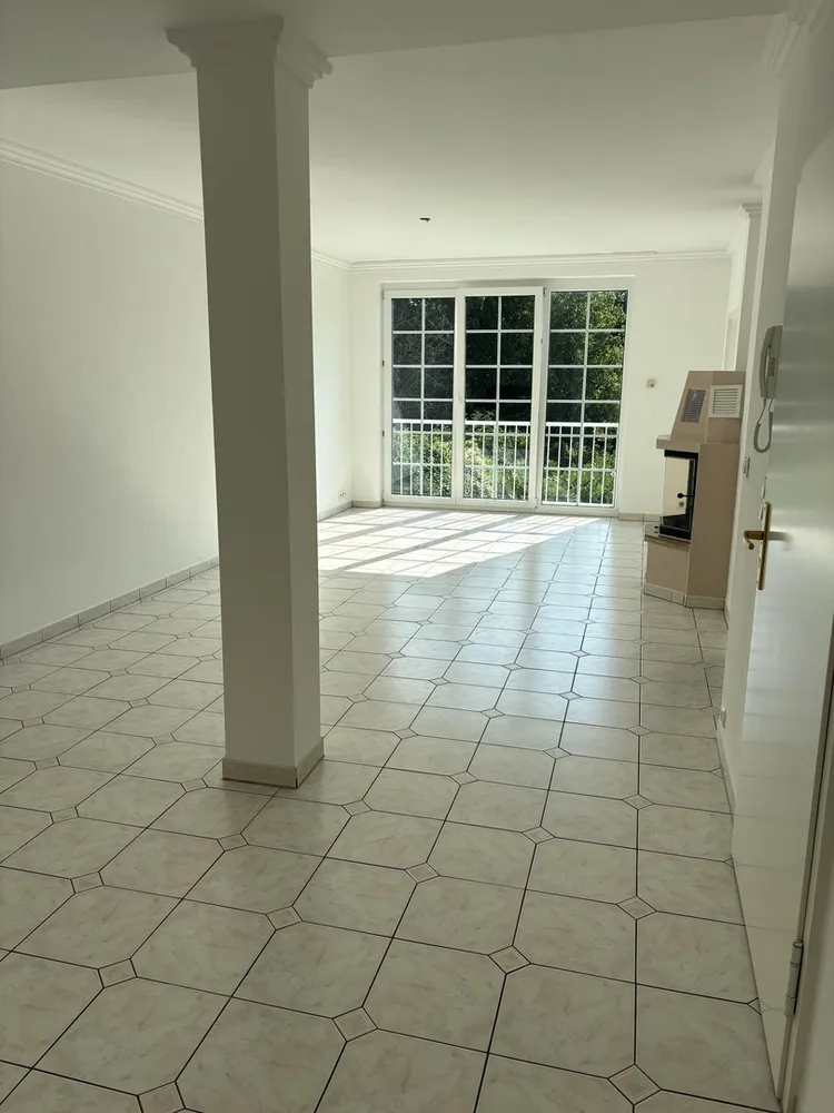 3 Zimmer Wohnung mit 110 m² in Frankfurt am Main – Bild 3