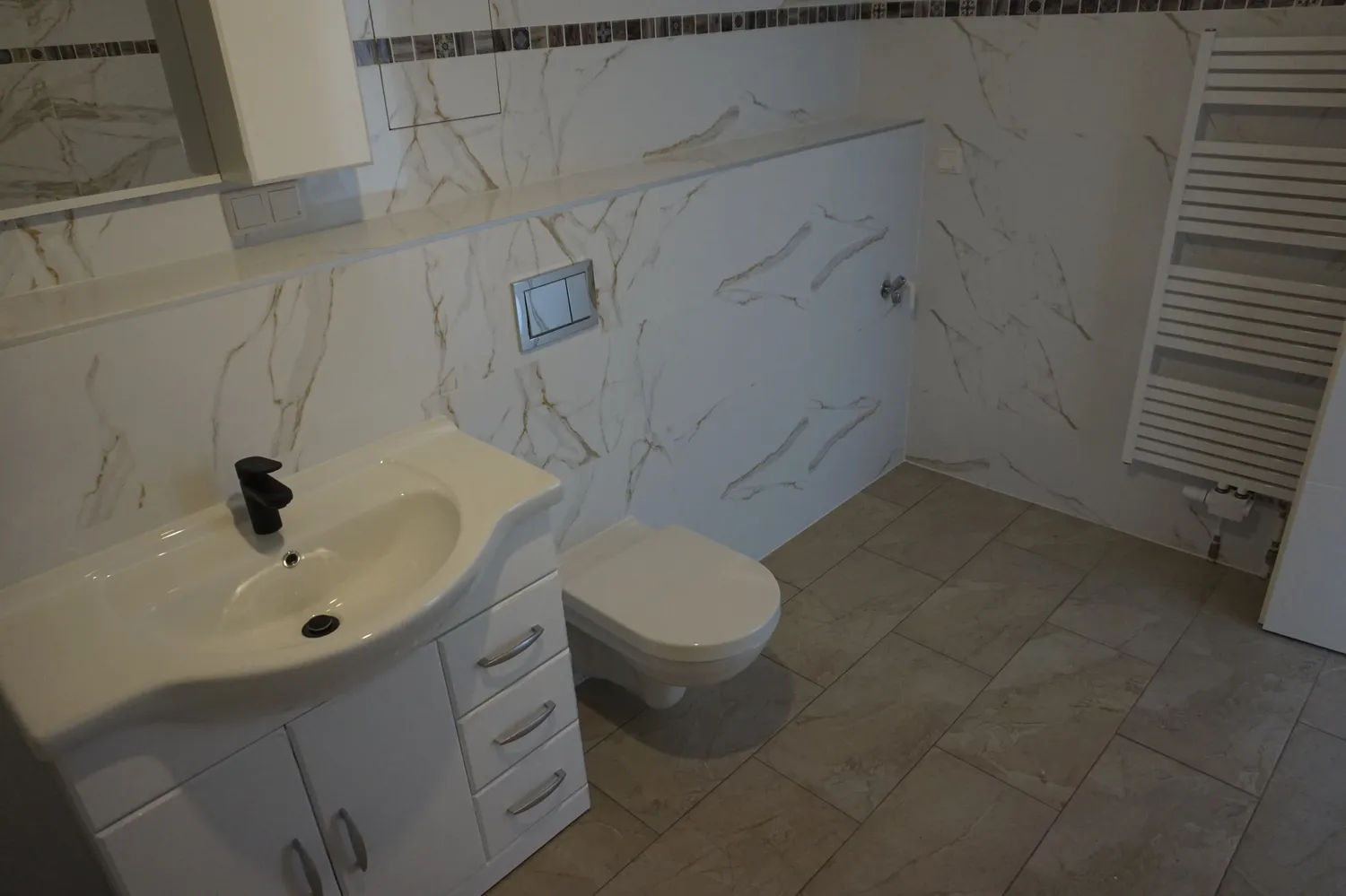 2 Zimmer Wohnung mit 77 m² in Berlin – Bild 1