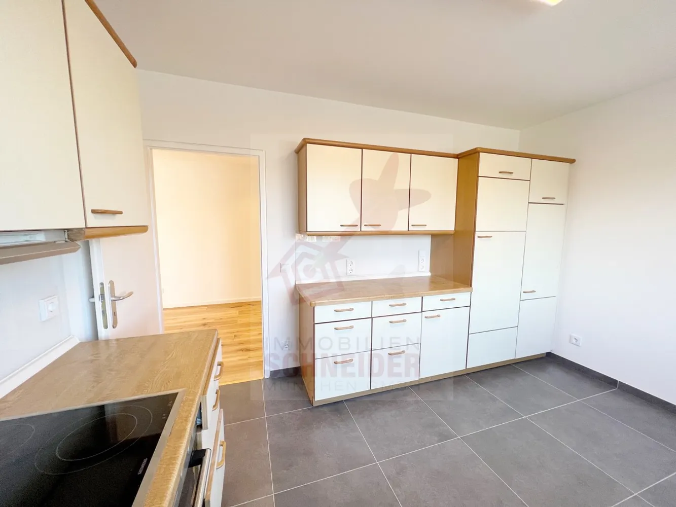 3 Zimmer Wohnung mit 99 m² in München – Bild 9