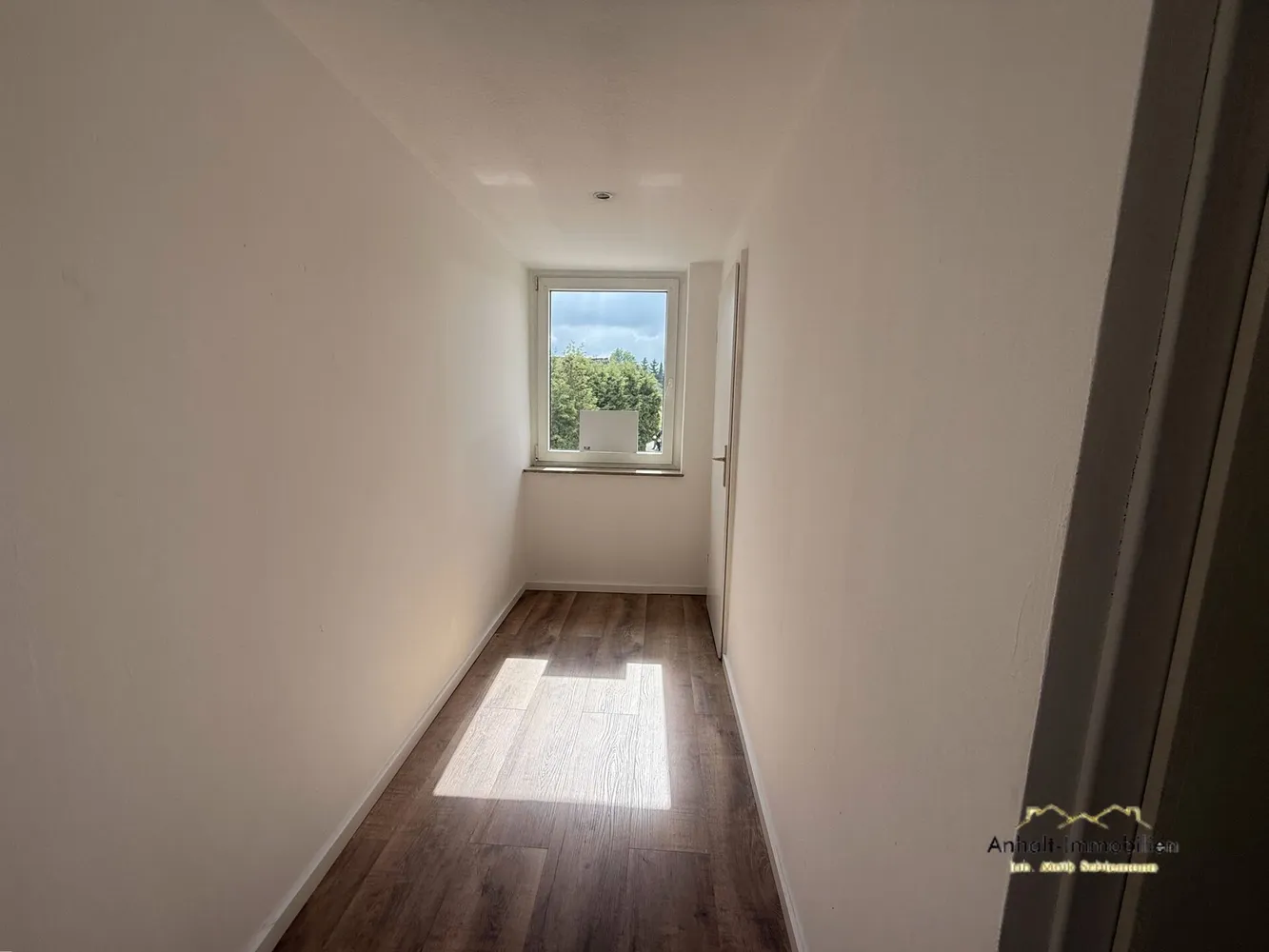 5 Zimmer Wohnung mit 100 m² in Bitterfeld-Wolfen – Bild 5