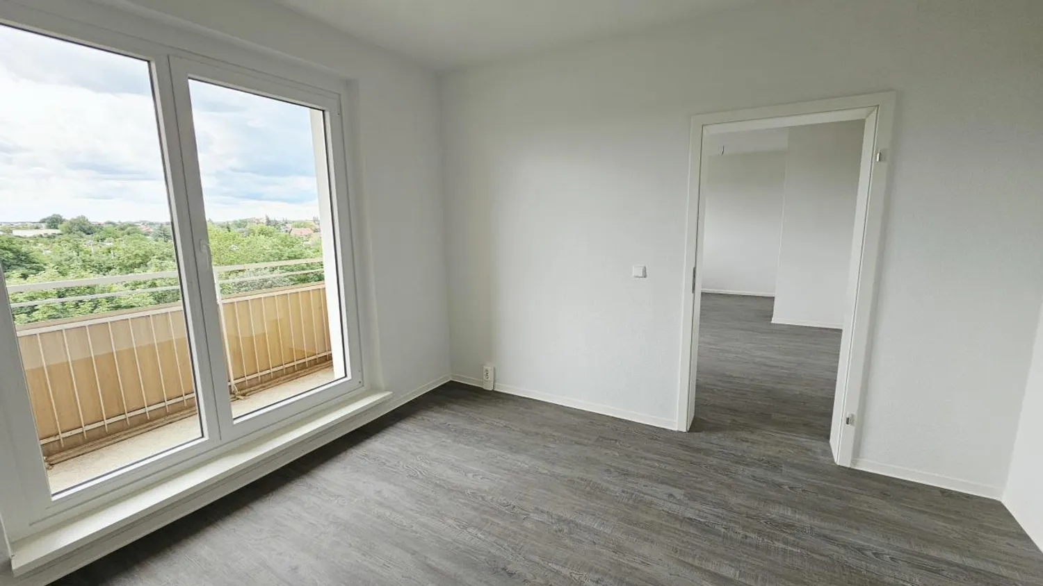 6 room apartment with 112 m² in Magdeburg – Photo 1