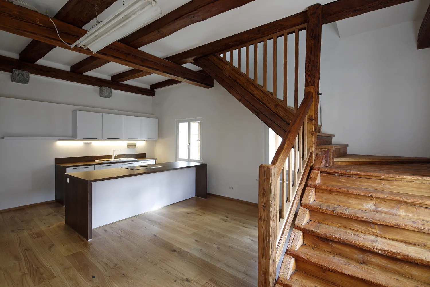 5 Zimmer Haus mit 260 m² in Regensburg – Bild 1