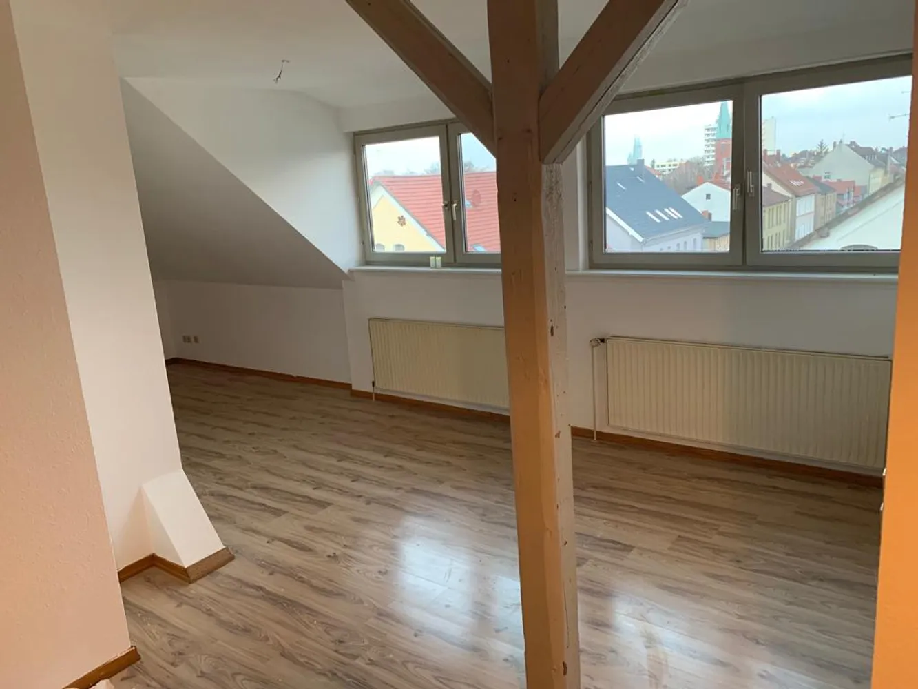 4 Zimmer Wohnung mit 93 m² in Braunschweig – Bild 2