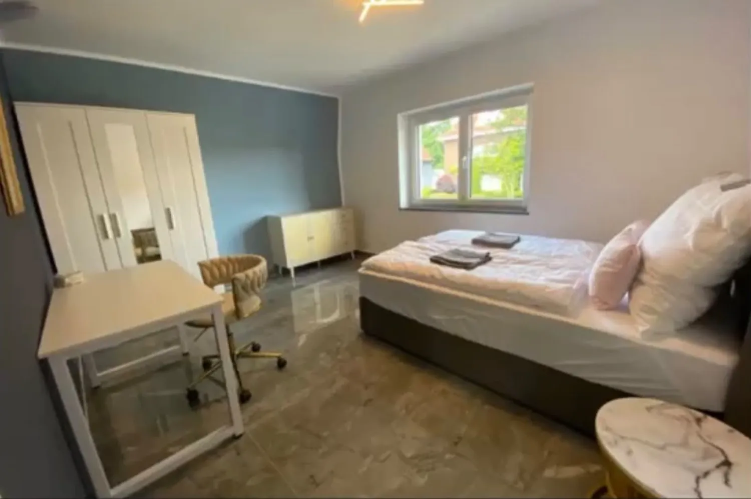 4 Zimmer Wohnung mit 120 m² in Hamburg – Bild 4