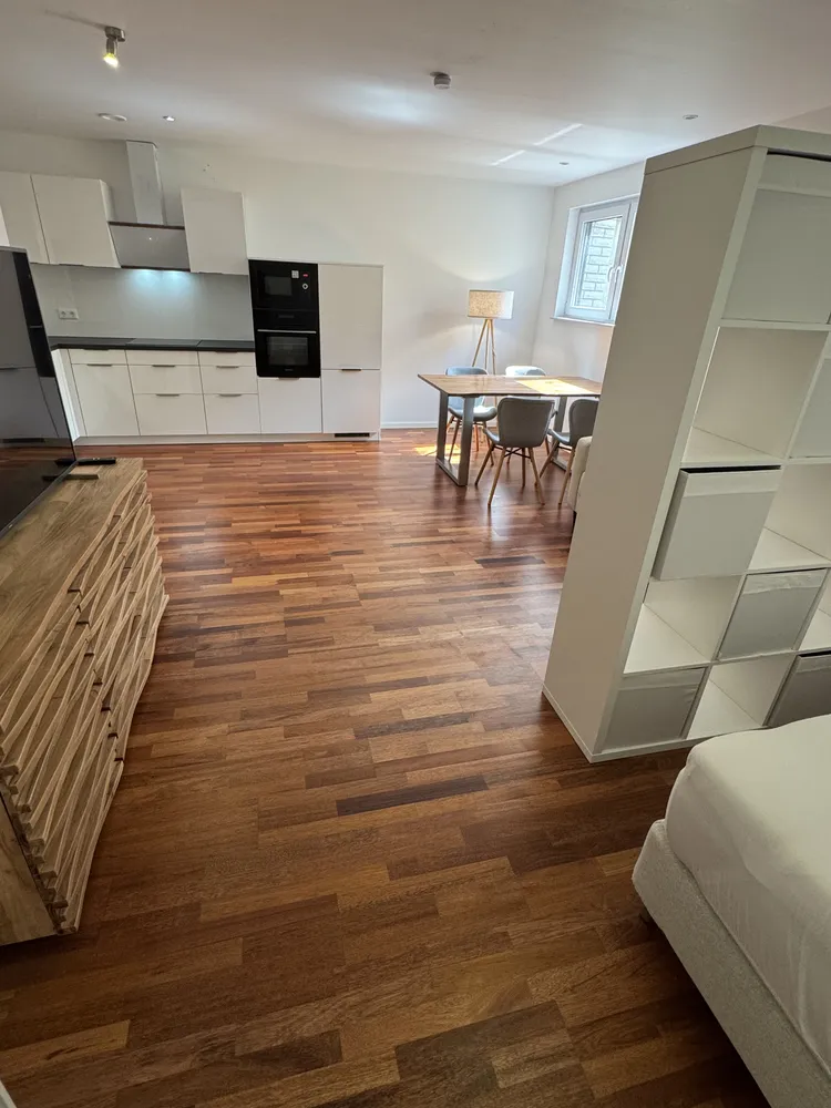 2 Zimmer Wohnung mit 90 m² in Hamburg – Bild 6