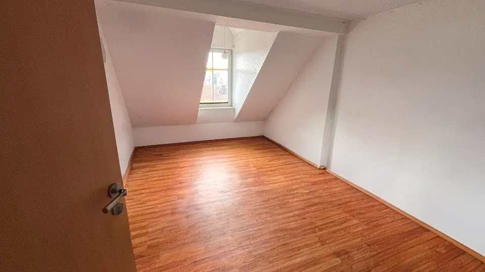 3 Zimmer Wohnung mit 76 m² in Hoyerswerda – Bild 2
