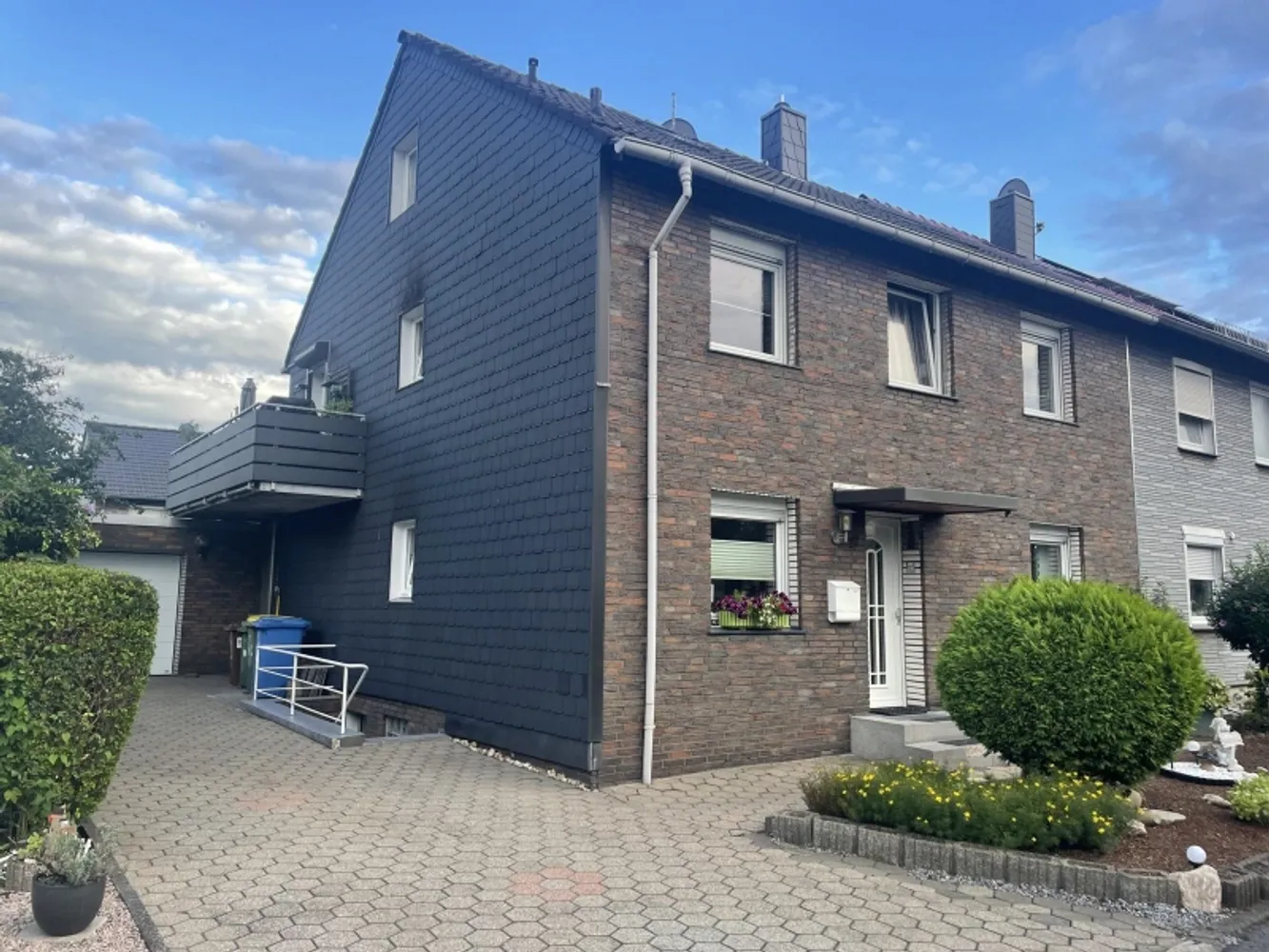 4 Zimmer Wohnung mit 95 m² in Oberhausen – Bild 1