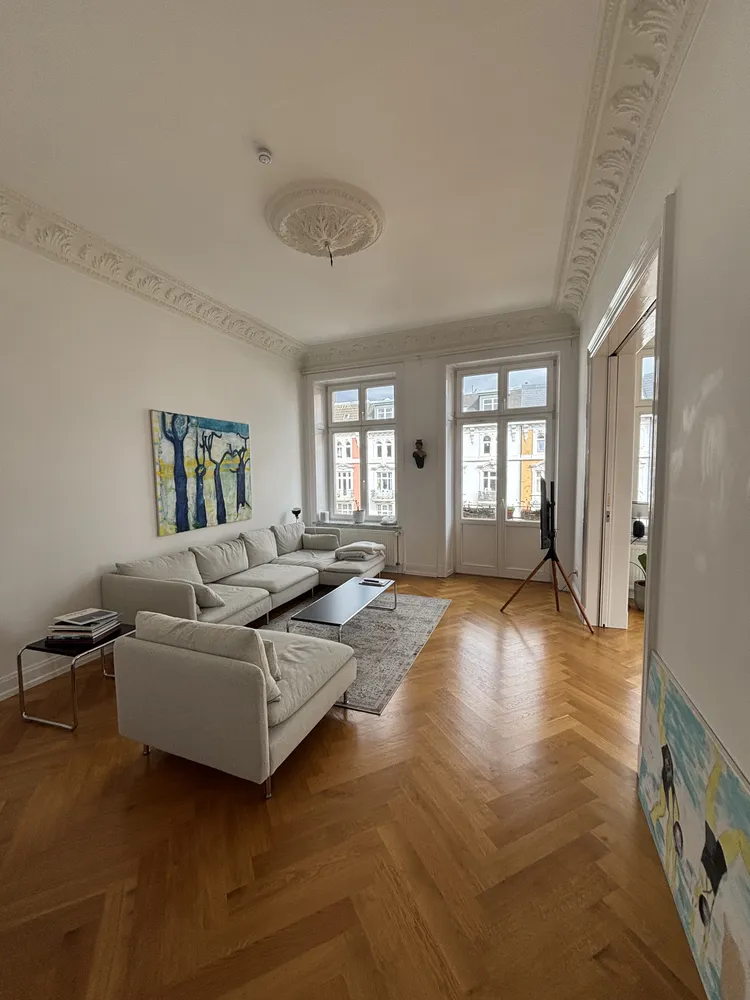 4 Zimmer Wohnung mit 110 m² in Hamburg – Bild 2