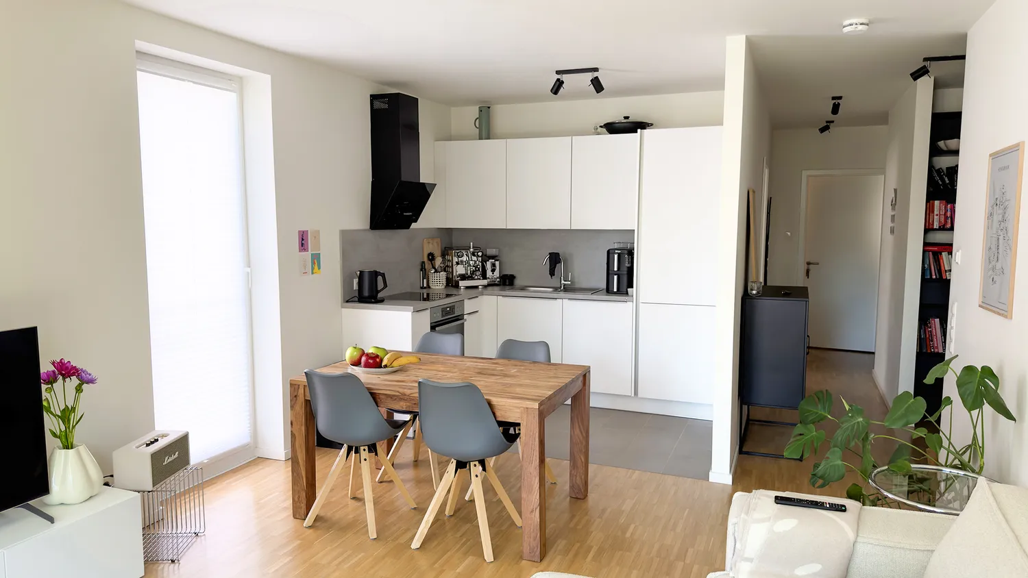 3 Zimmer Wohnung mit 80 m² in Hamburg – Bild 2