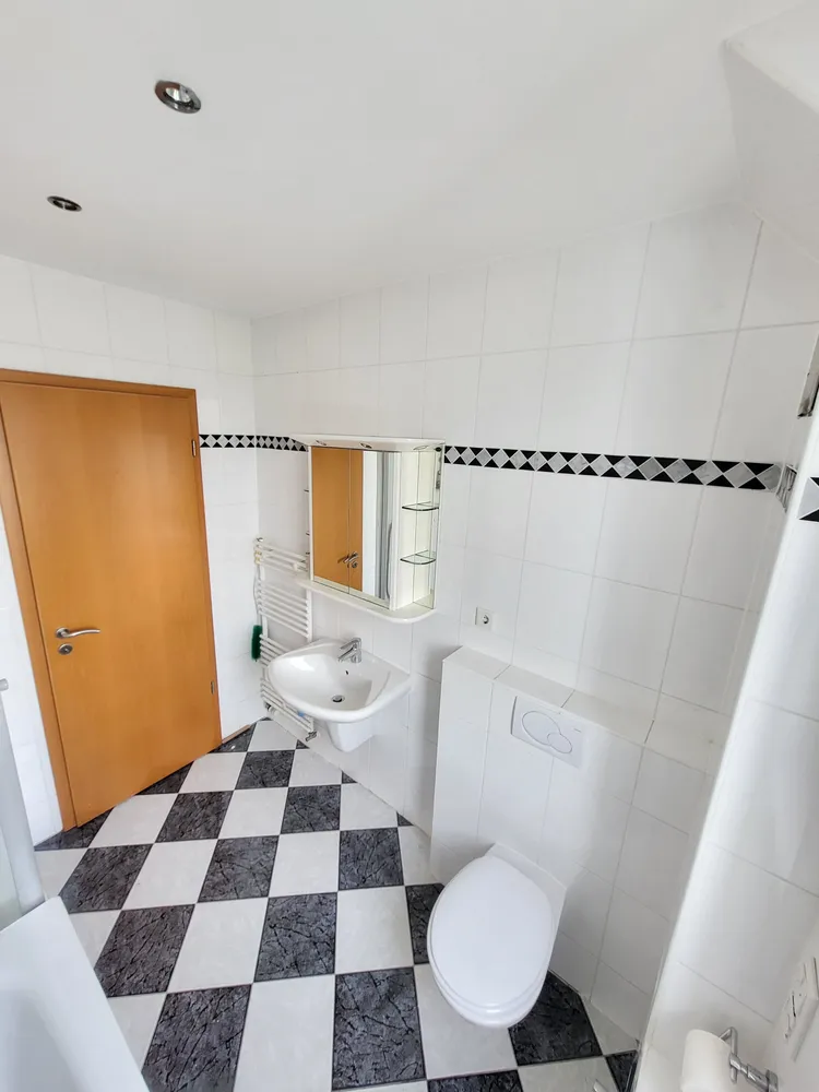 4 Zimmer Wohnung mit 110 m² in Frankfurt am Main – Bild 10