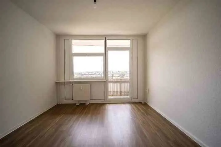 3 Zimmer Wohnung mit 78 m² in Dresden – Bild 1