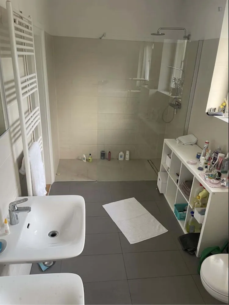 Shared room with 15 m² in Berlin – Photo 3