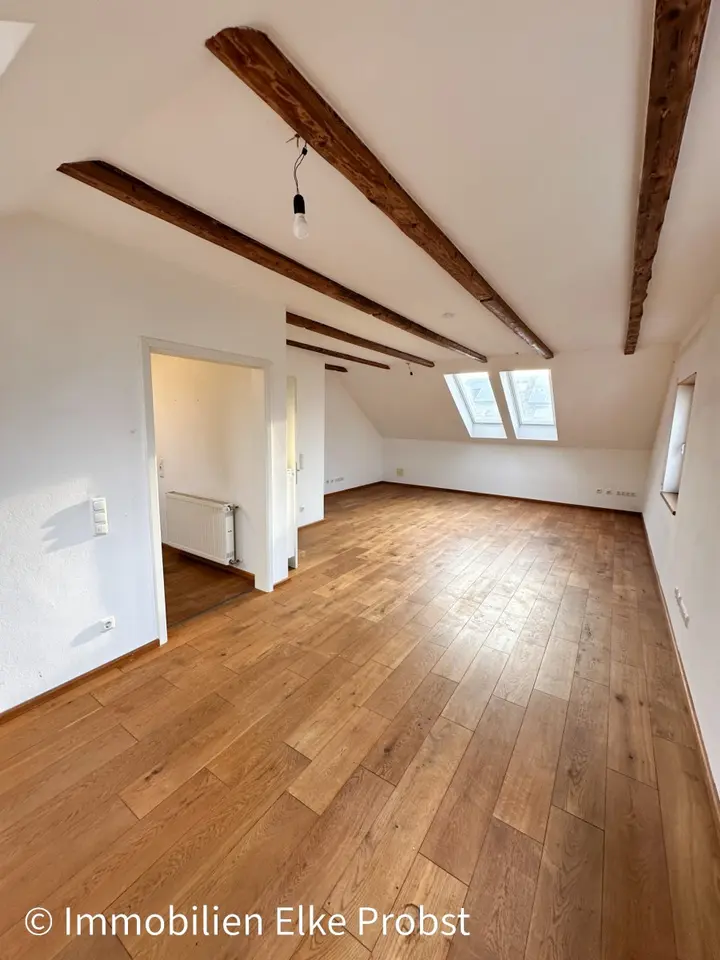 2 Zimmer Wohnung mit 86 m² in Cham – Bild 1