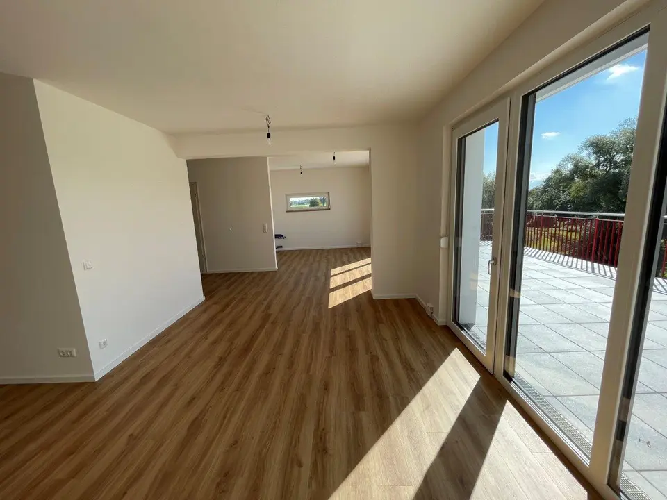 3 Zimmer Wohnung mit 111 m² in Rosenheim – Bild 2