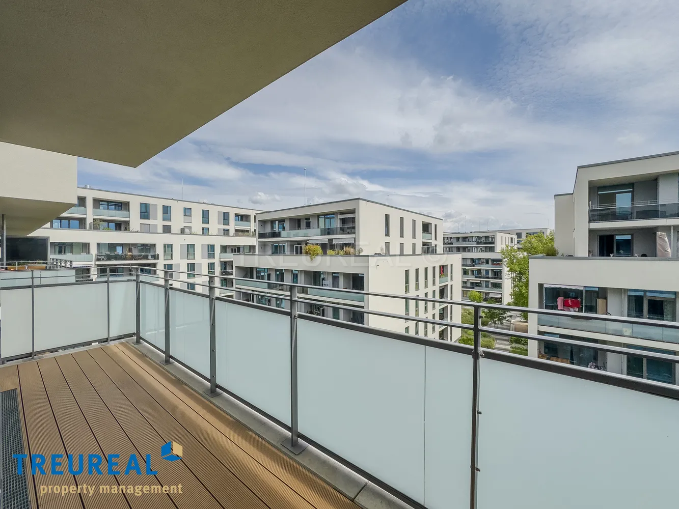 2 Zimmer Wohnung mit 71 m² in Berlin – Bild 4