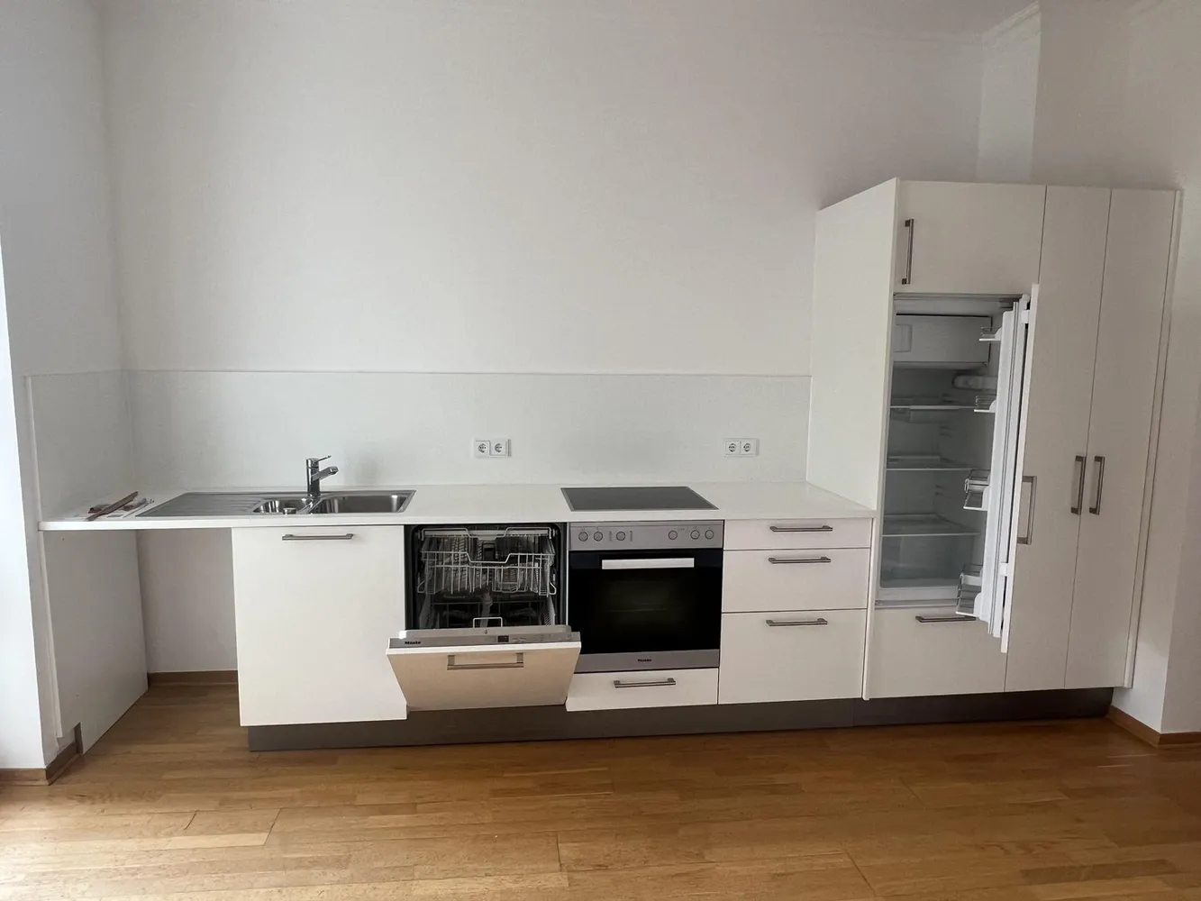 2 Zimmer Wohnung mit 60 m² in Düsseldorf – Bild 3
