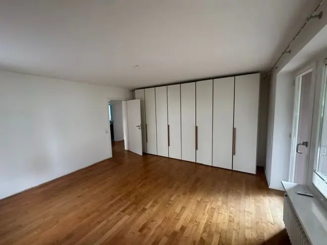 6 Zimmer Wohnung mit 192 m² in Freiburg im Breisgau – Bild 4