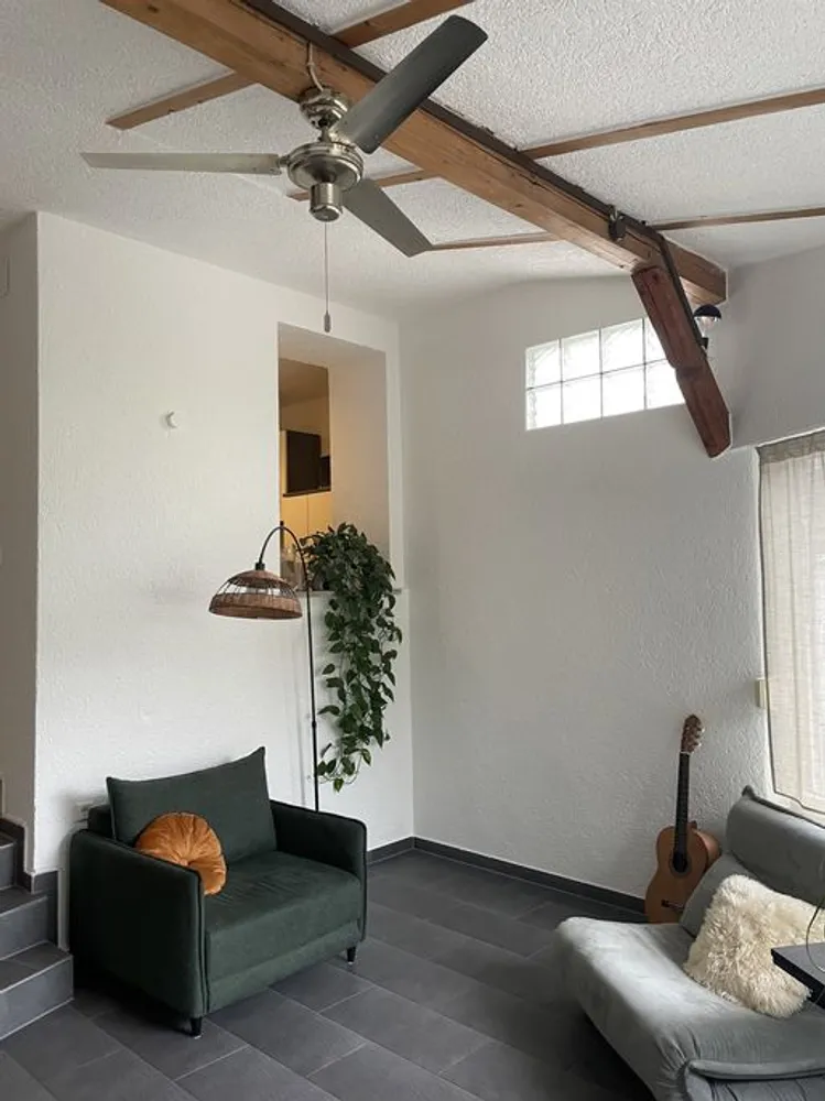 6 Zimmer Wohnung mit 125 m² in Karlsruhe – Bild 3