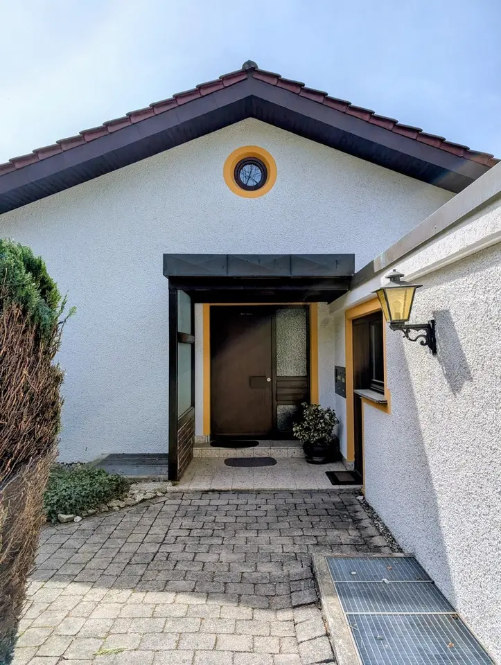 9 Zimmer Haus mit 250 m² in Schwäbisch Gmünd – Bild 2