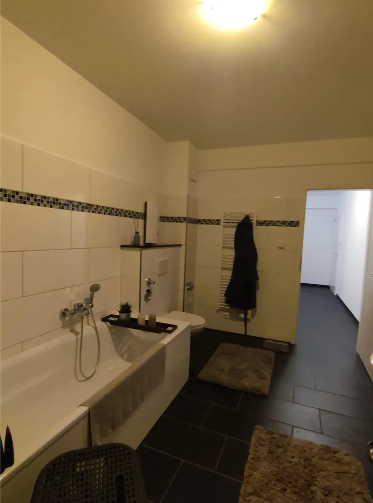 2 Zimmer Wohnung mit 94 m² in Duisburg – Bild 12