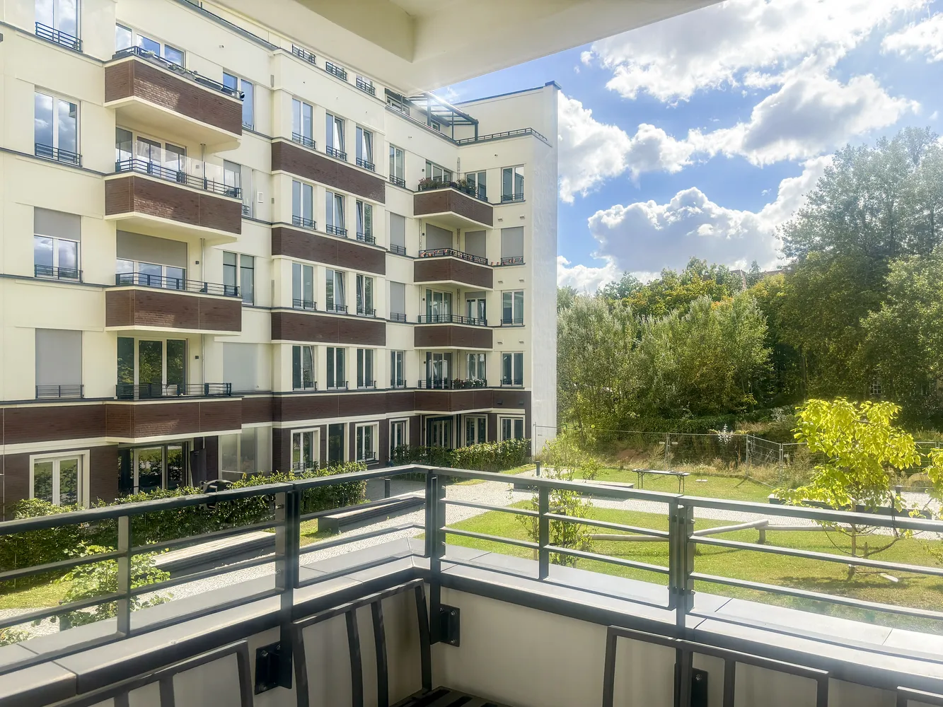2 Zimmer Wohnung mit 57 m² in Berlin – Bild 2