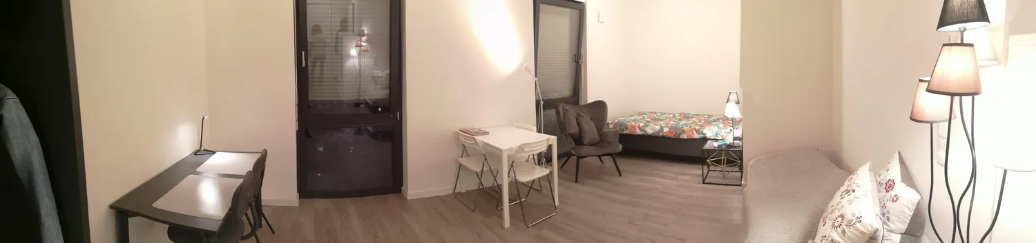 1 room apartment with 30 m² in Berlin – Photo 2