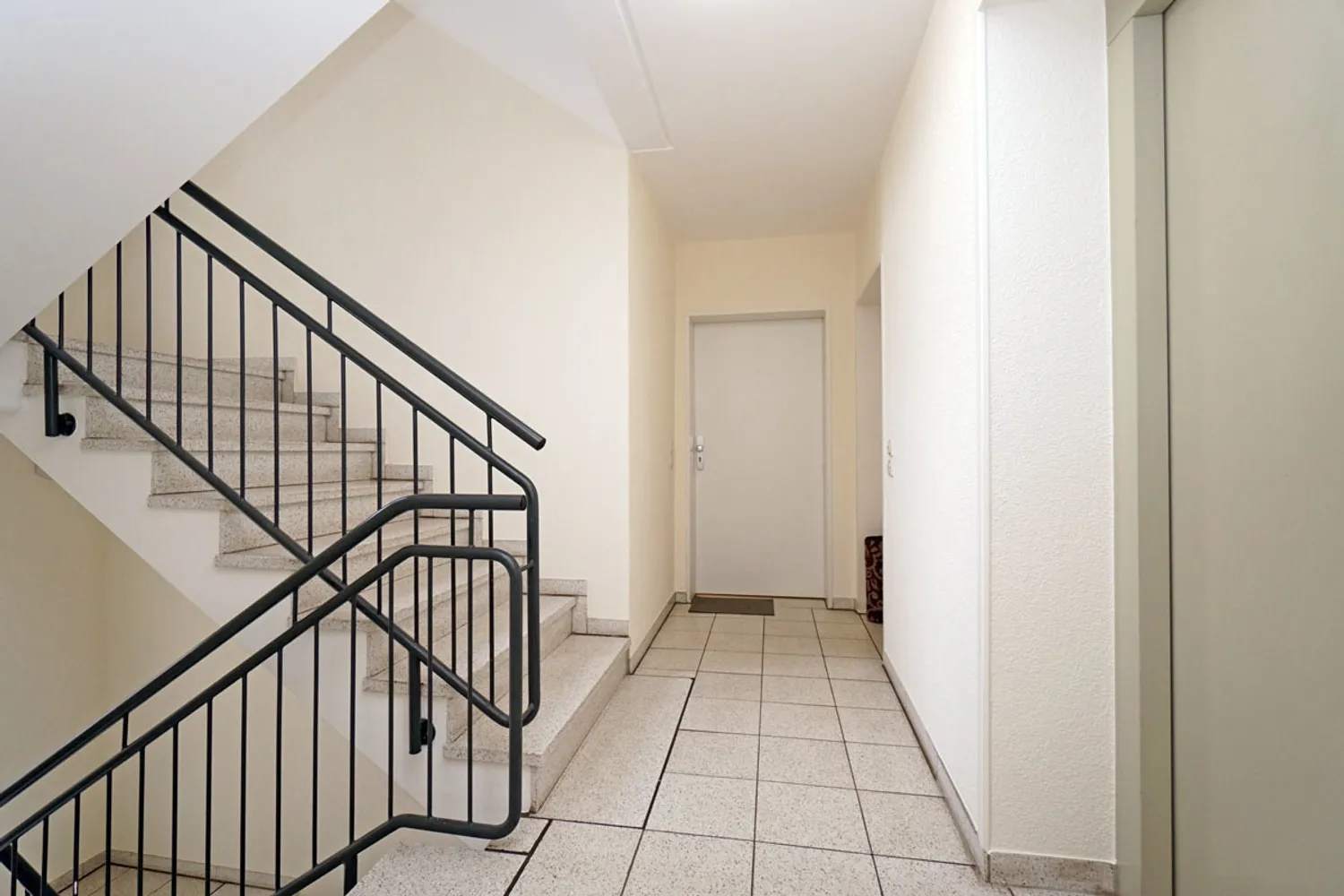 2 Zimmer Wohnung mit 68 m² in Dresden – Bild 3