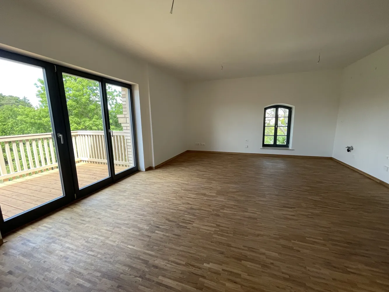 4 Zimmer Wohnung mit 128 m² in Halle (Saale) – Bild 1