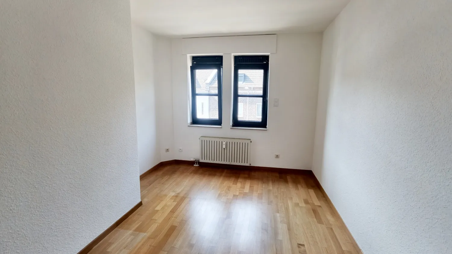 3 Zimmer Wohnung mit 93 m² in Krefeld – Bild 3