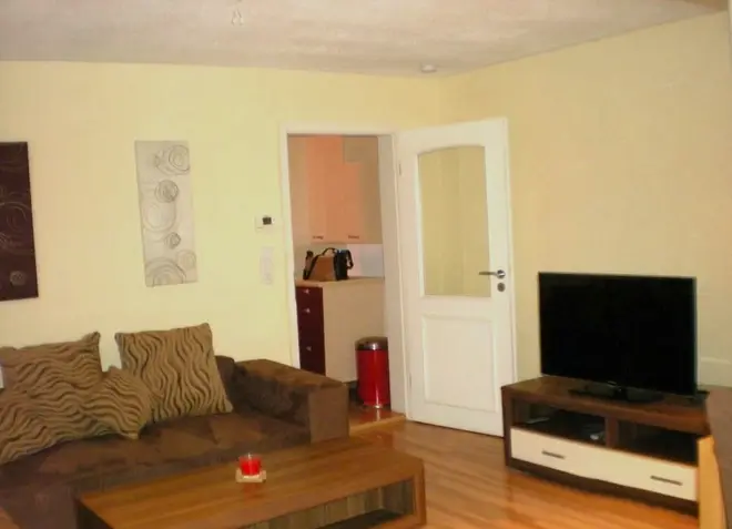 2 Zimmer Wohnung mit 65 m² in Nürnberg – Bild 2
