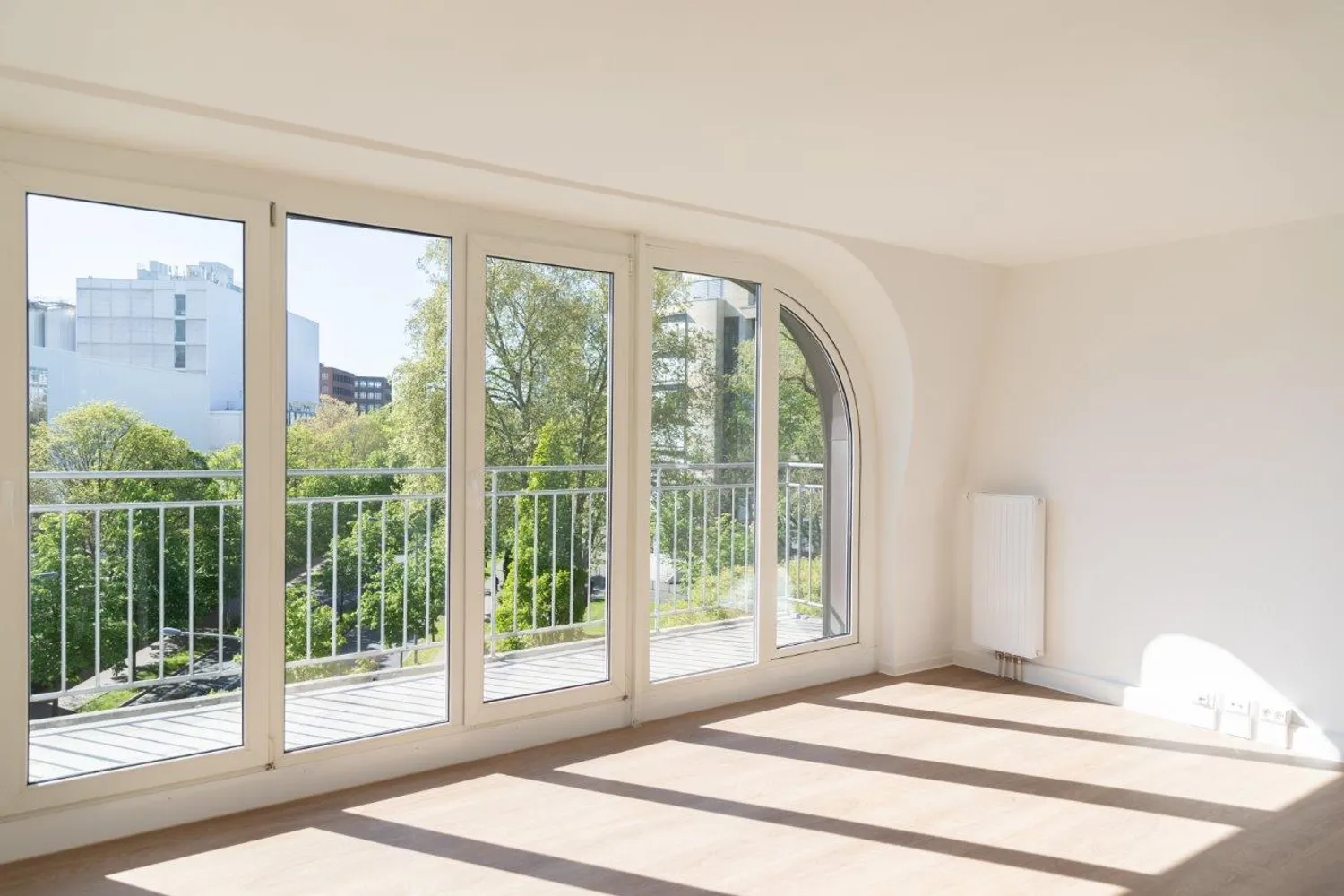 2 Zimmer Wohnung mit 75 m² in Frankfurt am Main – Bild 2