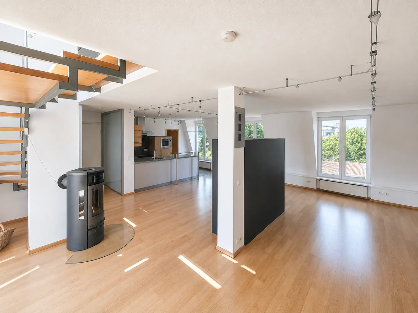 4 Zimmer Wohnung mit 140 m² in Braunschweig – Bild 1