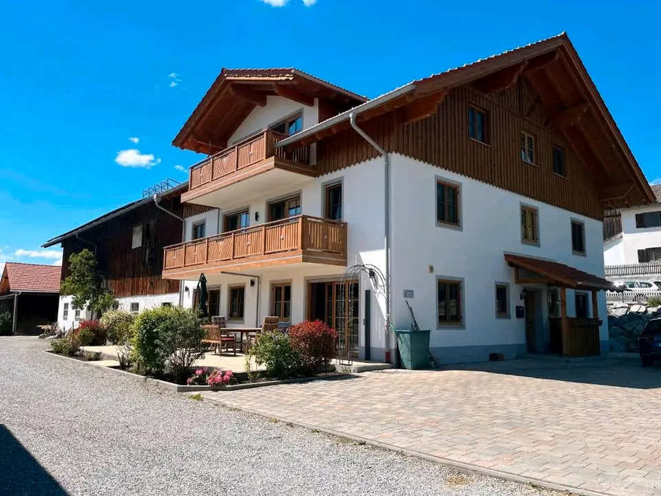 6 Zimmer Wohnung mit 218 m² in Weilheim in Oberbayern – Bild 2