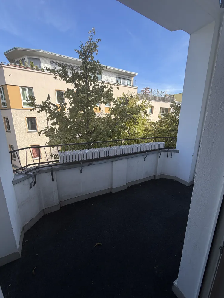 3 Zimmer Wohnung mit 96 m² in Berlin – Bild 3