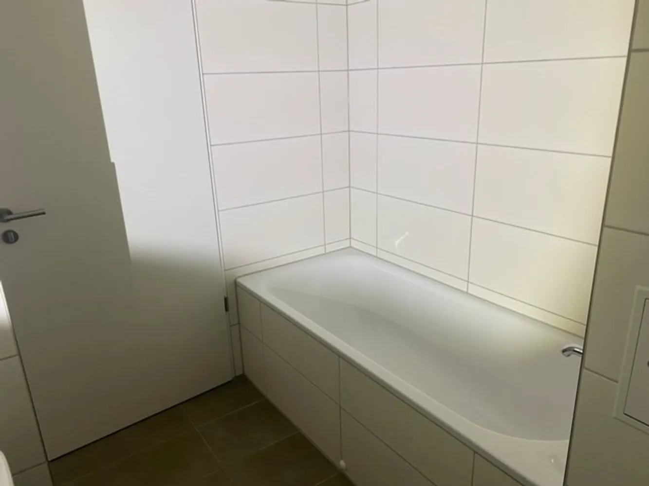 4 Zimmer Wohnung mit 94 m² in Wiesbaden – Bild 6