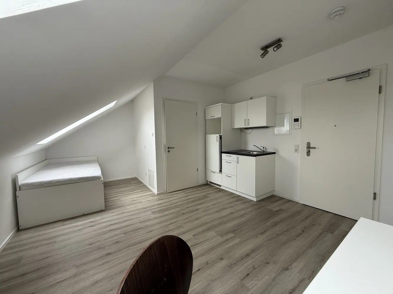 1 Zimmer Wohnung mit 20 m² in Augsburg – Bild 8
