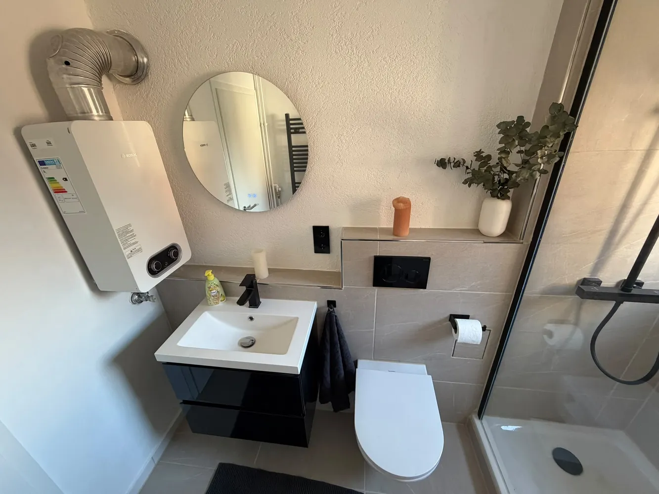 2 Zimmer Wohnung mit 60 m² in Karlsruhe – Bild 1