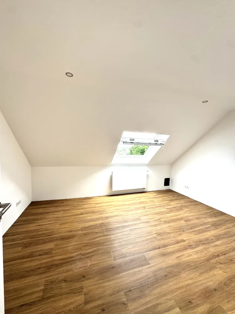 4 Zimmer Wohnung mit 99 m² in Braunschweig – Bild 2