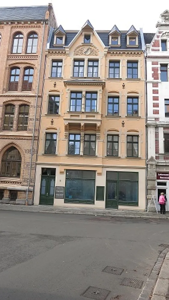 3 Zimmer Wohnung mit 102 m² in Halle (Saale) – Bild 1