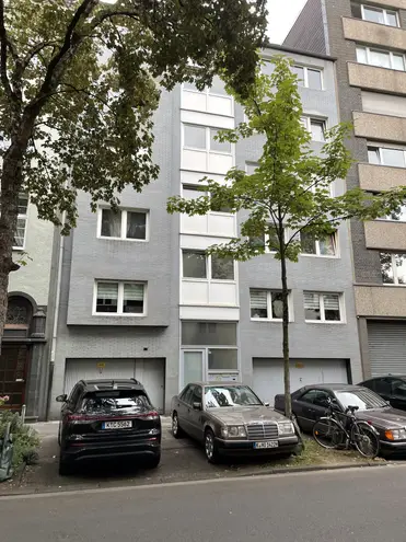 2 Zimmer Wohnung mit 65 m² in Köln – Bild 1