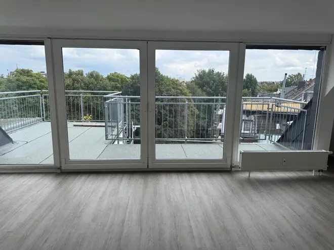 4 Zimmer Wohnung mit 140 m² in Köln – Bild 3