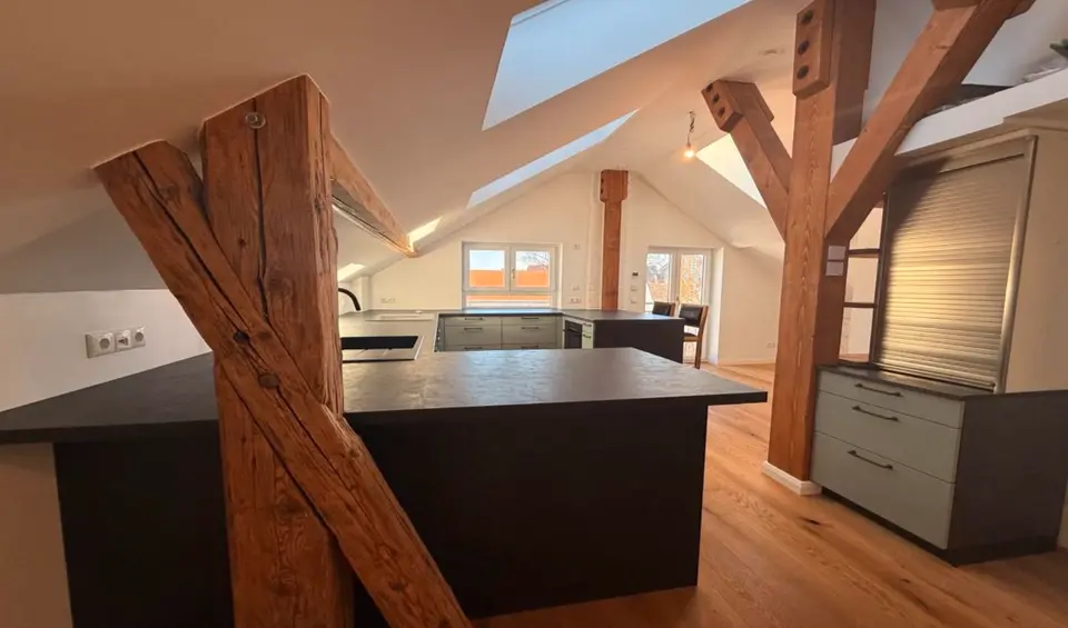 6 Zimmer Wohnung mit 148 m² in Weilheim in Oberbayern – Bild 2