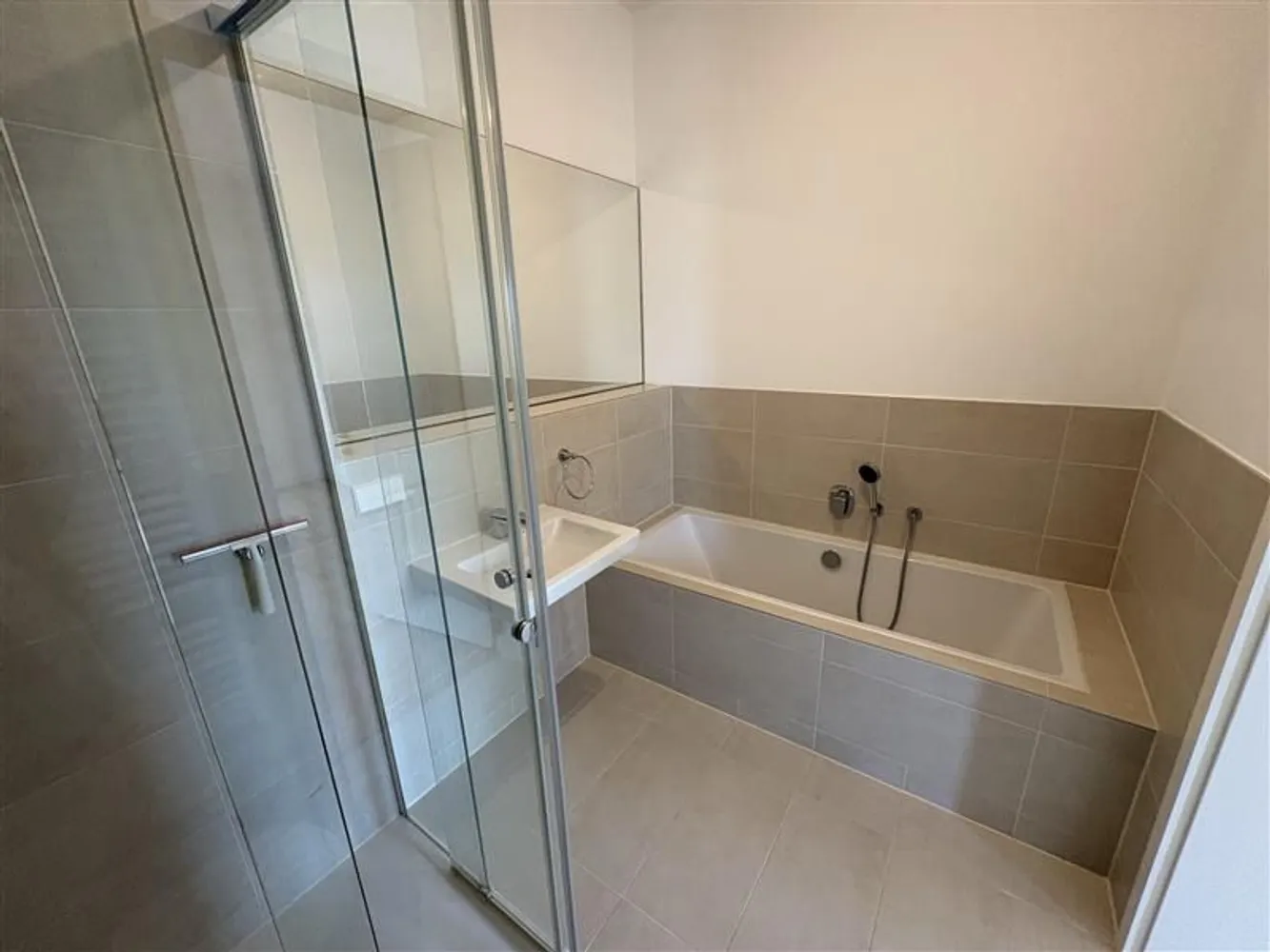 1 Zimmer Wohnung mit 73 m² in Düsseldorf – Bild 8